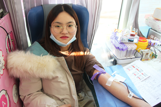 飛揚熱血青春  匯集愛心洪流——安康學院積極開展冬季獻血活動