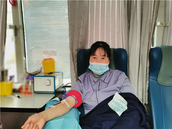 人民警察一心為民，捋袖捐血鐵血柔情——安康市公安局積極開(kāi)展冬季獻(xiàn)血活動(dòng)