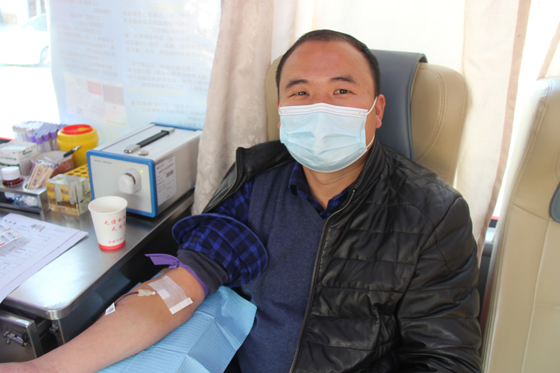 血液是生命的禮物——中國聯(lián)通安康市分公司、安康大數(shù)據(jù)運營有限公司聯(lián)合開展冬季應急獻血活動