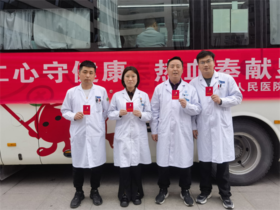 一“臂”之力，踐行醫(yī)者擔(dān)當(dāng)——安康市中心血站聯(lián)合漢濱區(qū)第三人民醫(yī)院開展無償獻血活動